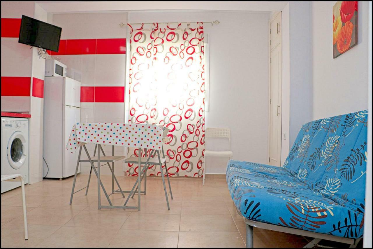 קוניל דה לה פרונטרה Apartamento Con Wifi En El Centro מראה חיצוני תמונה